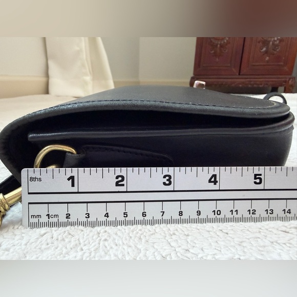 Vintage Hunt Club Black Leather Crossbody Bag - Picture 13 of 16